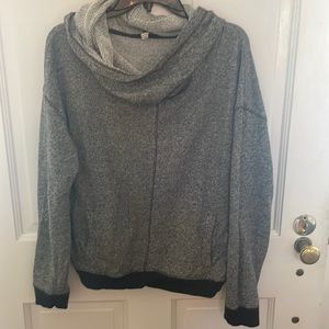 Gray American eagle sweatshirt